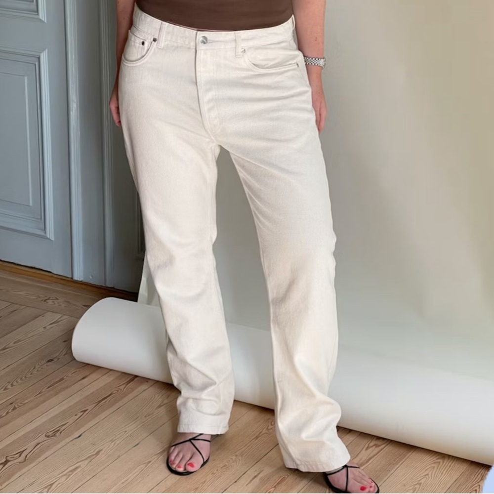 Djerf Avenue Cream Straight Jeans 26W